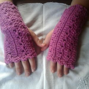 Handmade fingerless gloves